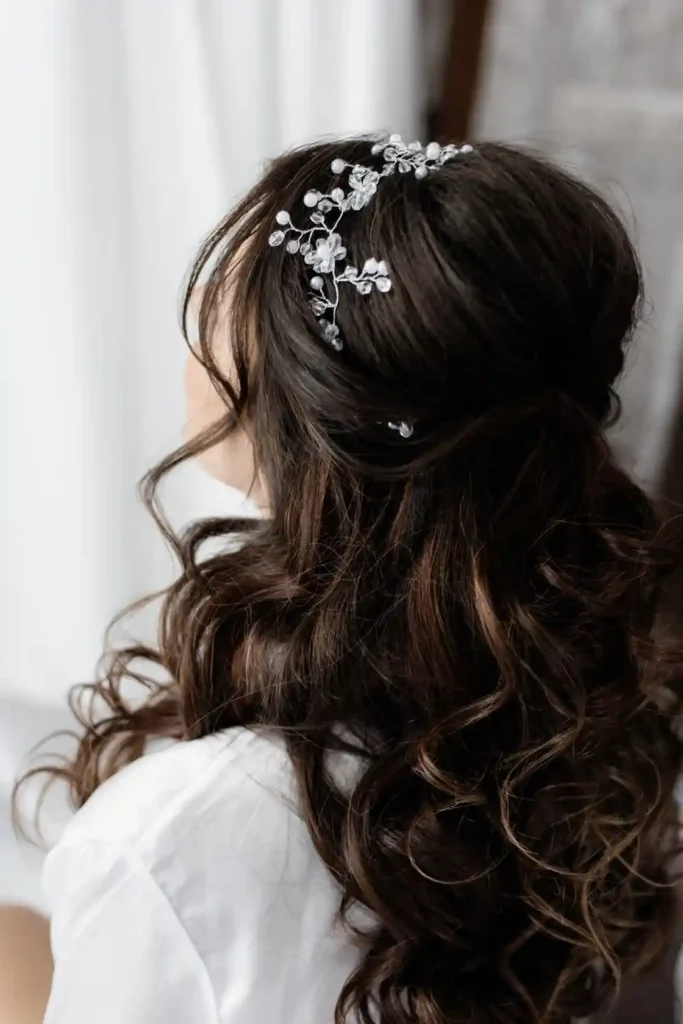 Peinado elegante realizado en el salón de belleza Elite Style